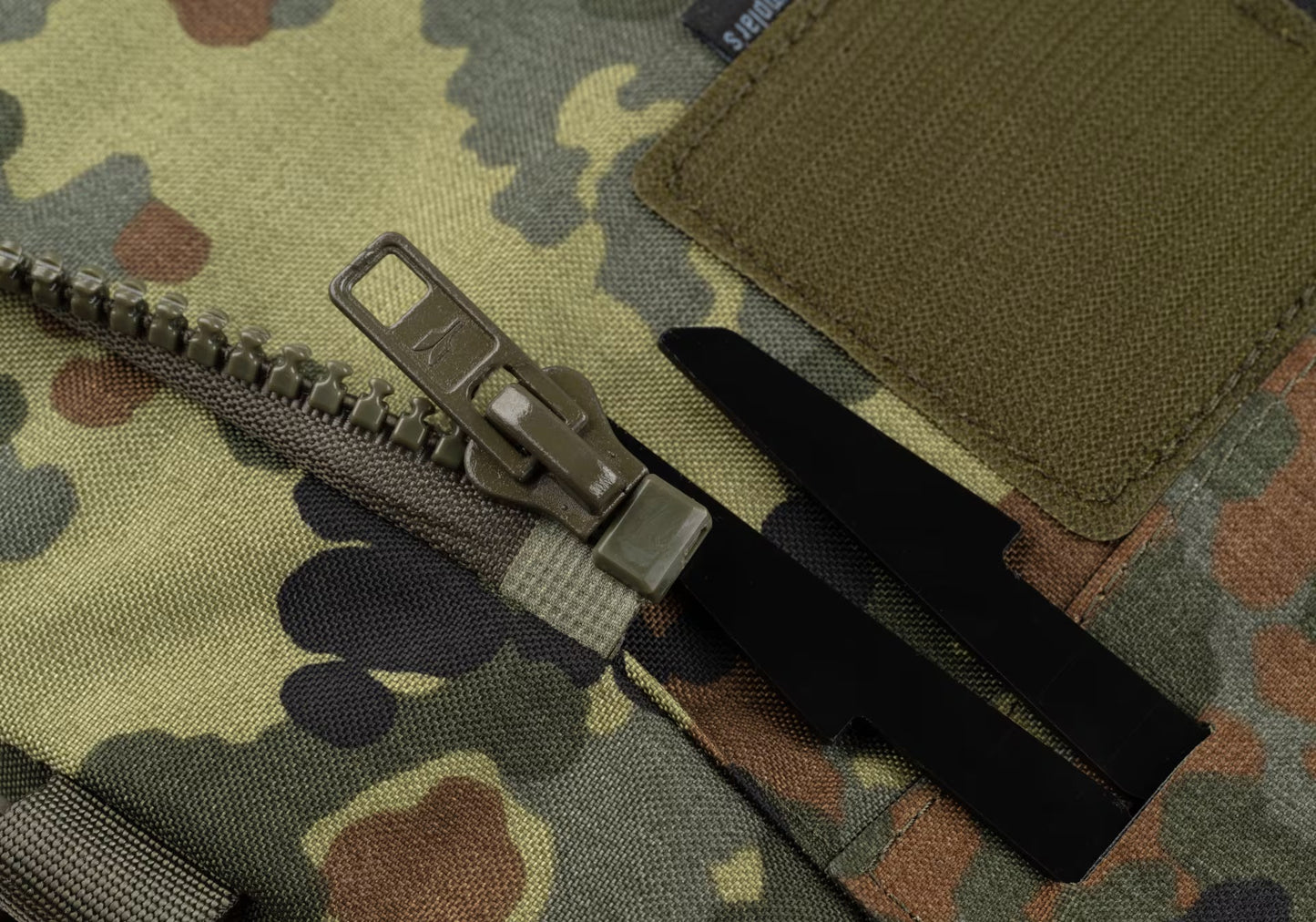 Flat Pack H1 Small GERMAN 5-FTD FLECKTARN