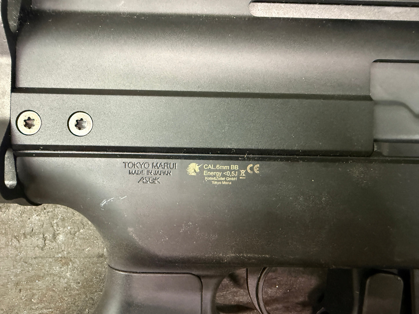 Tokyo Marui SGR-12 Electric Shotgun Vollmetall AEG 6mm BB schwarz 0,5 Joule (Gebraucht)