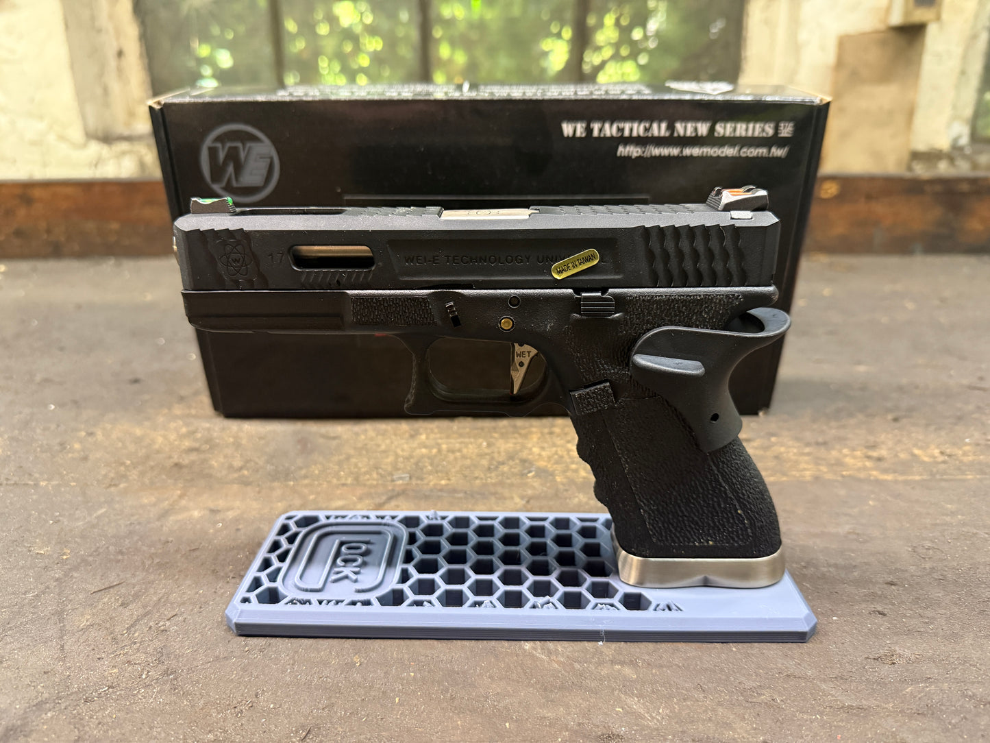 WE G-Force 17 BK Silver Barrel Metal Version GBB SCHWARZ (Gebraucht)