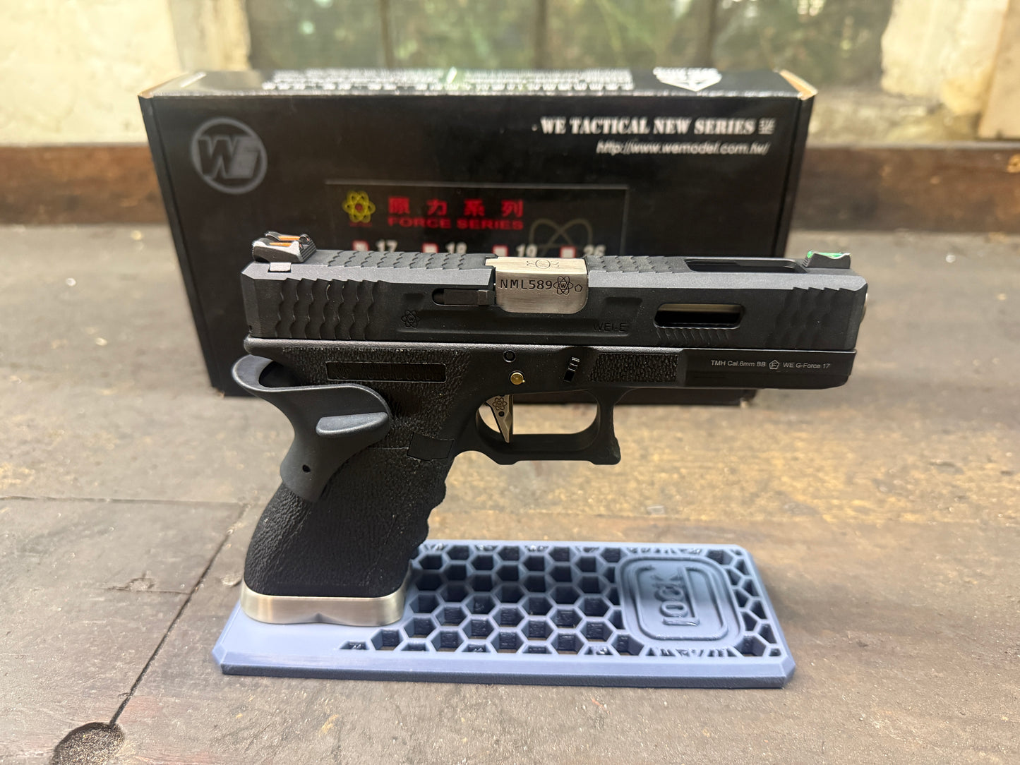 WE G-Force 17 BK Silver Barrel Metal Version GBB SCHWARZ (Gebraucht) No.2