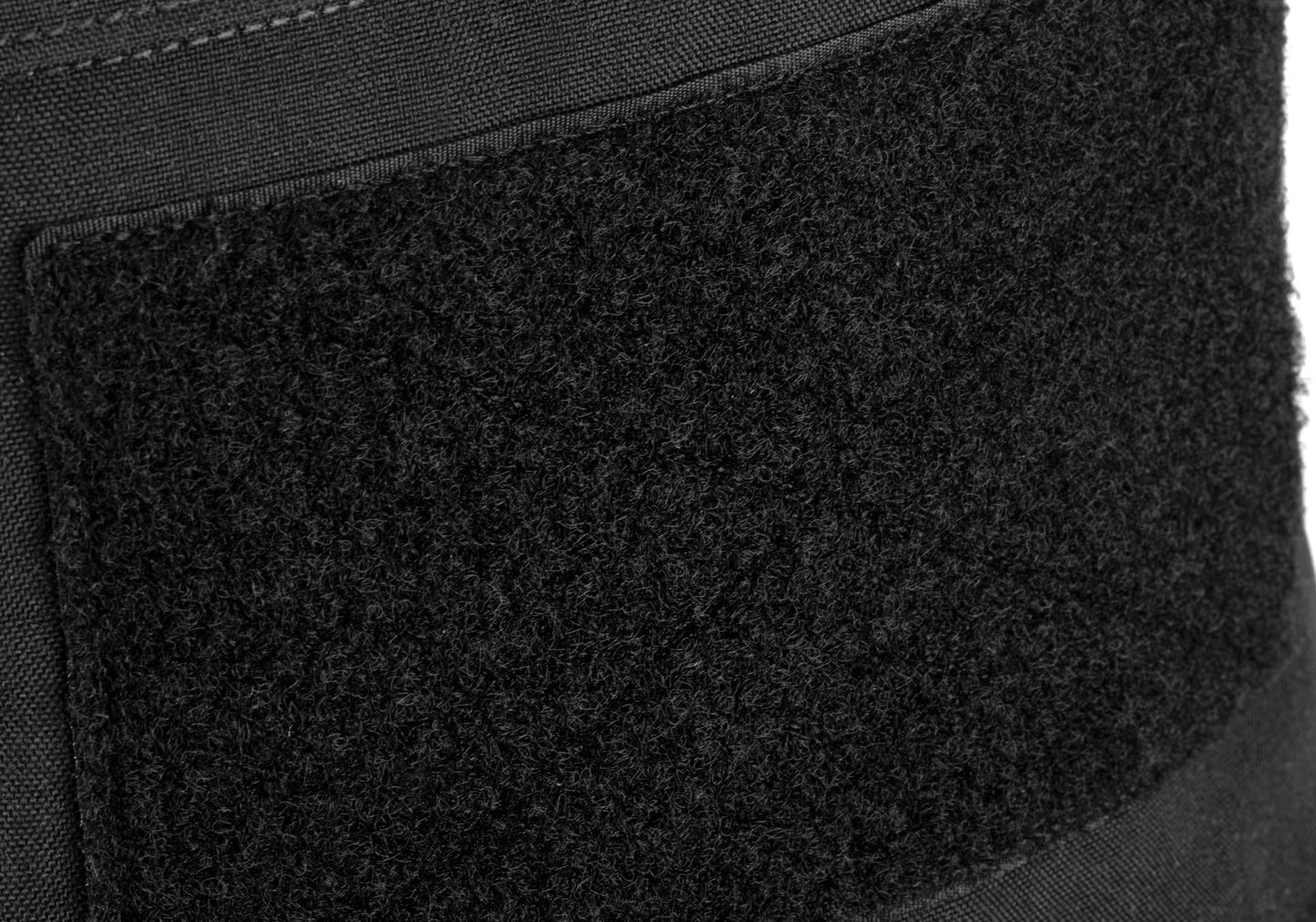 Large Helmet Cargo Pack 28L SCHWARZ