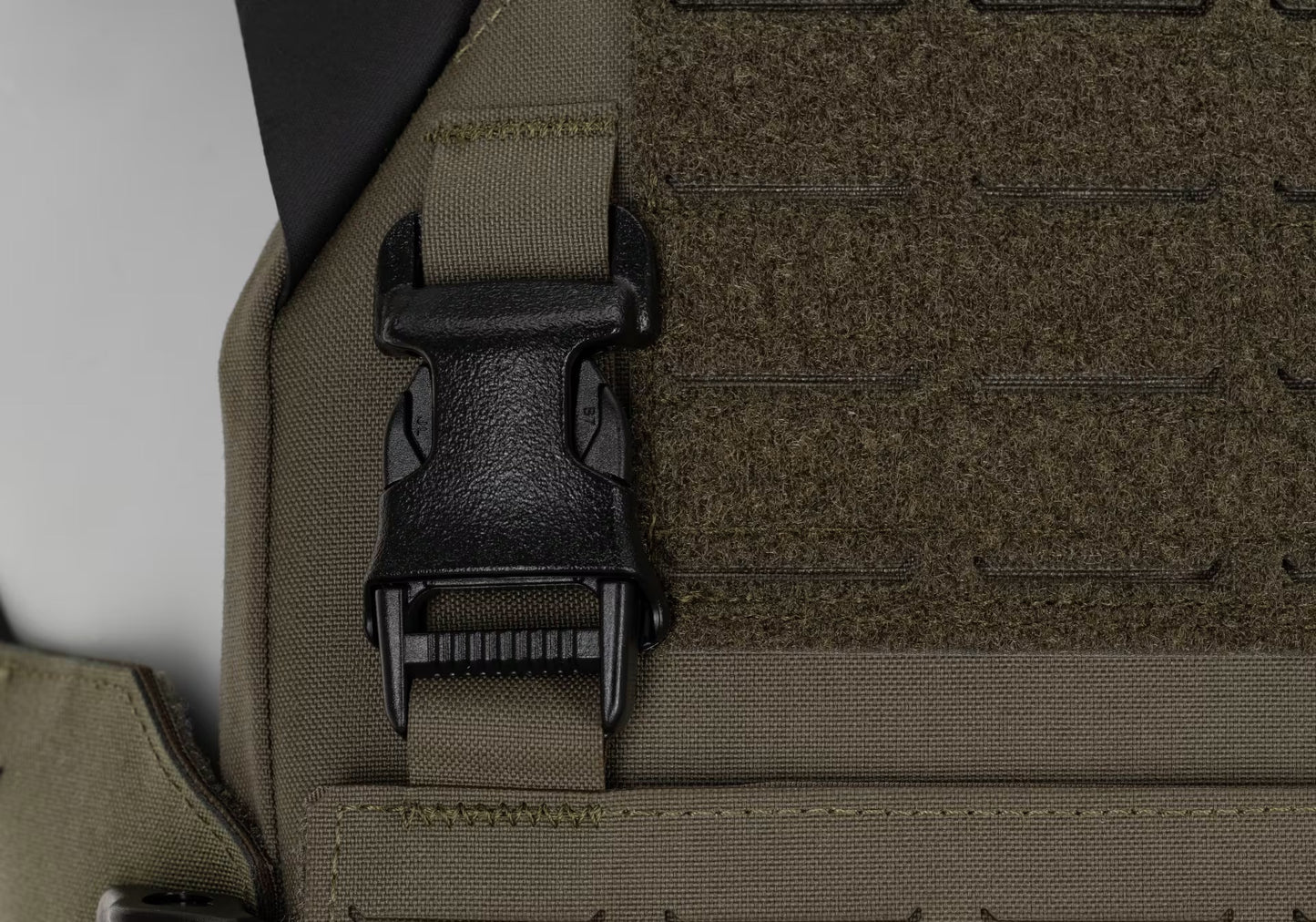 Low Profile Carrier V1 RANGER GREEN
