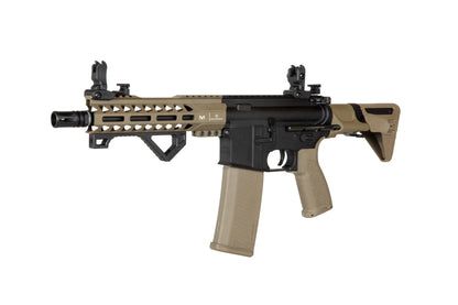 Specna Arms RRA &amp; SI SA-E17 EDGE™ PDW HAL 2™ Karabiner – Half-Tan (unter 0,5 Joule)