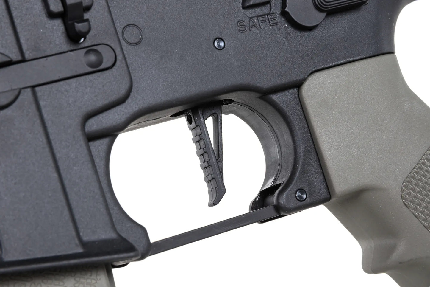 Specna Arms SA-C20-L CORE™ Gen. 2 HAL™ ETU ASG Karabiner mit Light Ops Schaft – Olive / OD Green (unter 0,5 Joule)