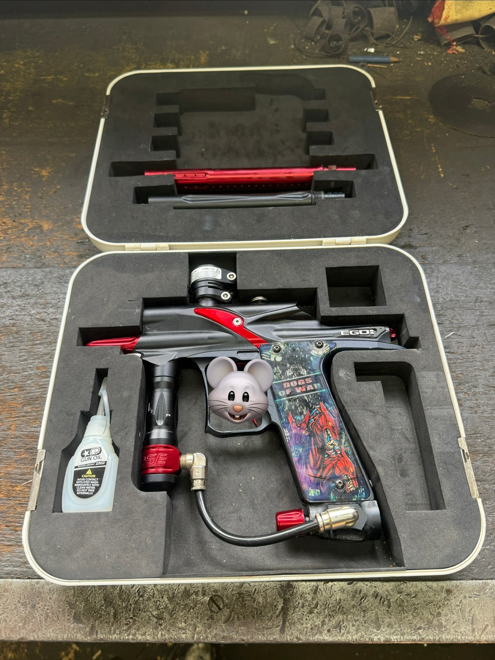 Planet Eclipse Ego 8 - Schwarz / Rot mit Custom SPD 'Dogs of War' Grips (Gebraucht, Ungetestet)