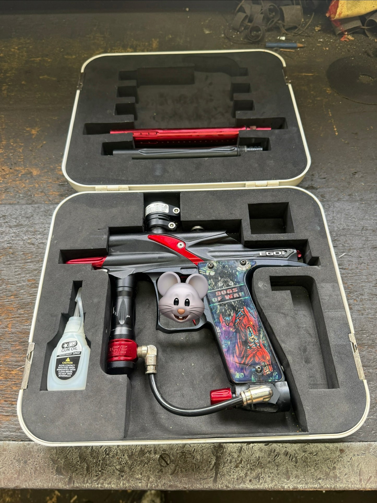 Planet Eclipse Ego 8 - Schwarz / Rot mit Custom SPD 'Dogs of War' Grips (Gebraucht, Ungetestet)