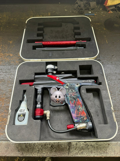 Planet Eclipse Ego 8 - Schwarz / Rot mit Custom SPD 'Dogs of War' Grips (Gebraucht, Ungetestet)
