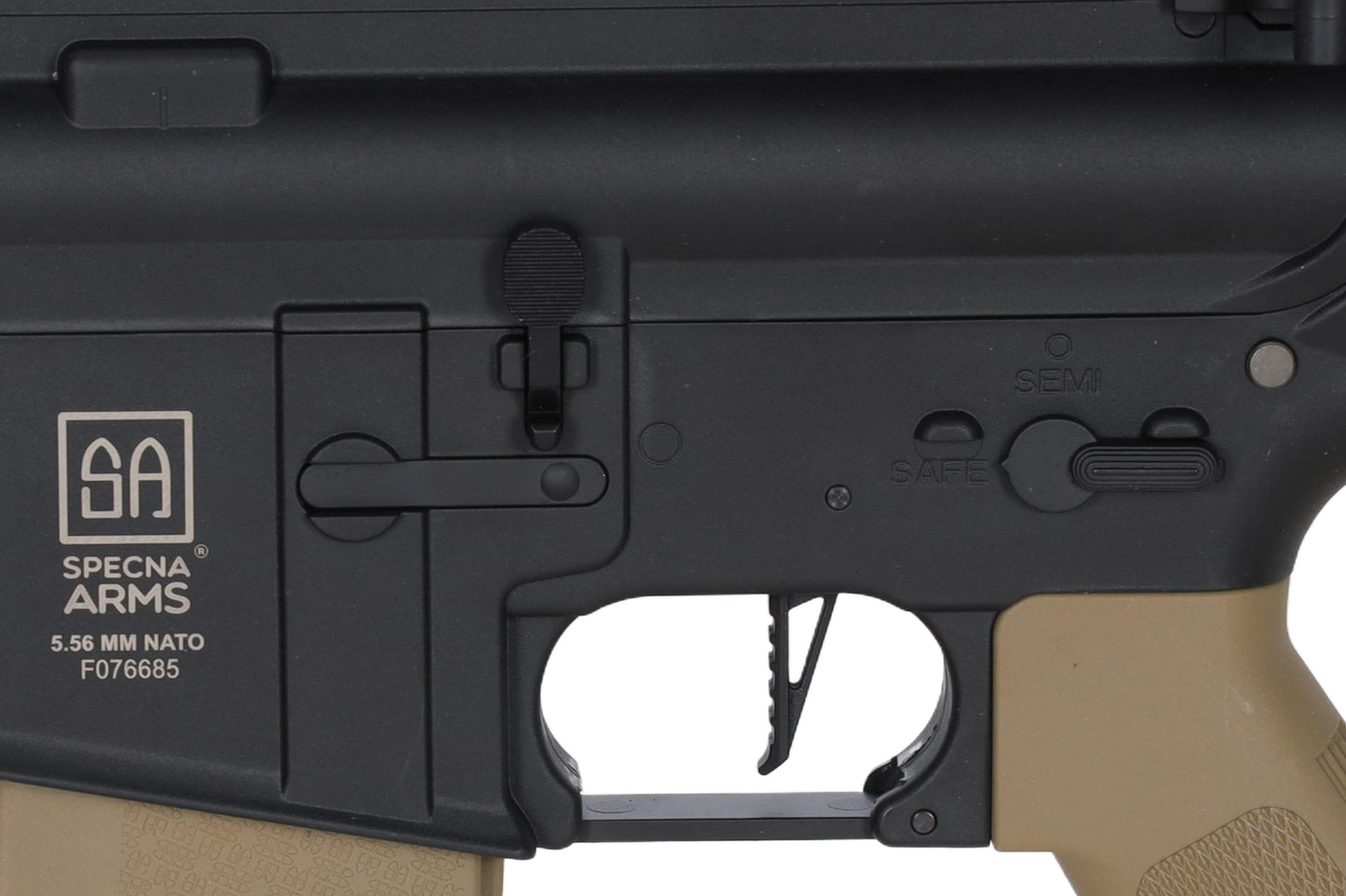 Specna Arms SA-F01 FLEX™ Gen.2 HAL ETU™ ASG Karabiner – Halbbraun / Half-Tan (unter 0,5 Joule)