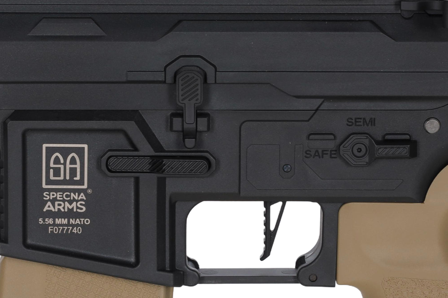 Specna Arms SA-F03 FLEX™ Gen.2 BLDC™ HAL ETU™ ASG Karabiner – Halbbraun / Half-Tan (unter 0,5 Joule)